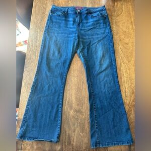 GUESS Dark Wash Flare Jeans W34
